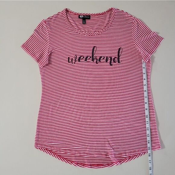 Baku Women's Red Stripe Scoop-neck Graphic Weekend Short Sleeve Pullover Top - Picture 5 of 12